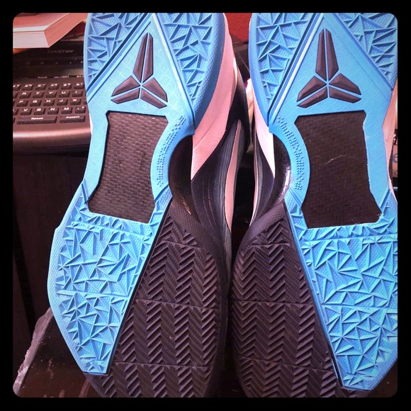 Nike Other - Nike Kobe Shark 8.5 Men’s Shoes